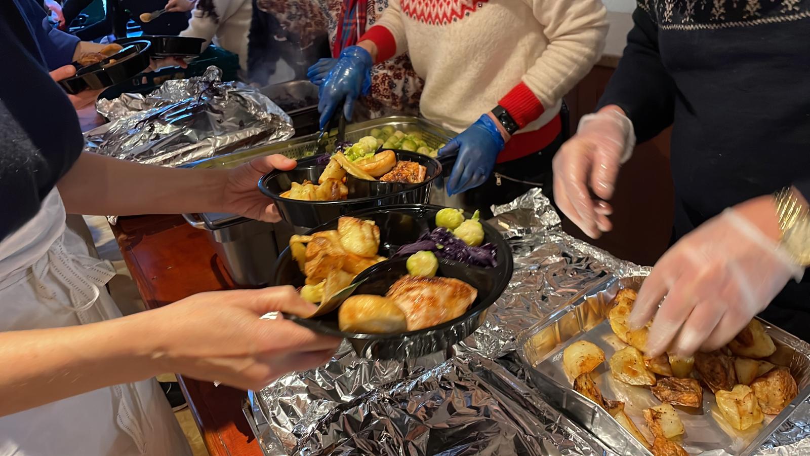 Christmas Day Buffet 2022 Near Me 600 Christmas Dinners? No Problem. Christmas 2021 At Sufra - Sufra Nw London